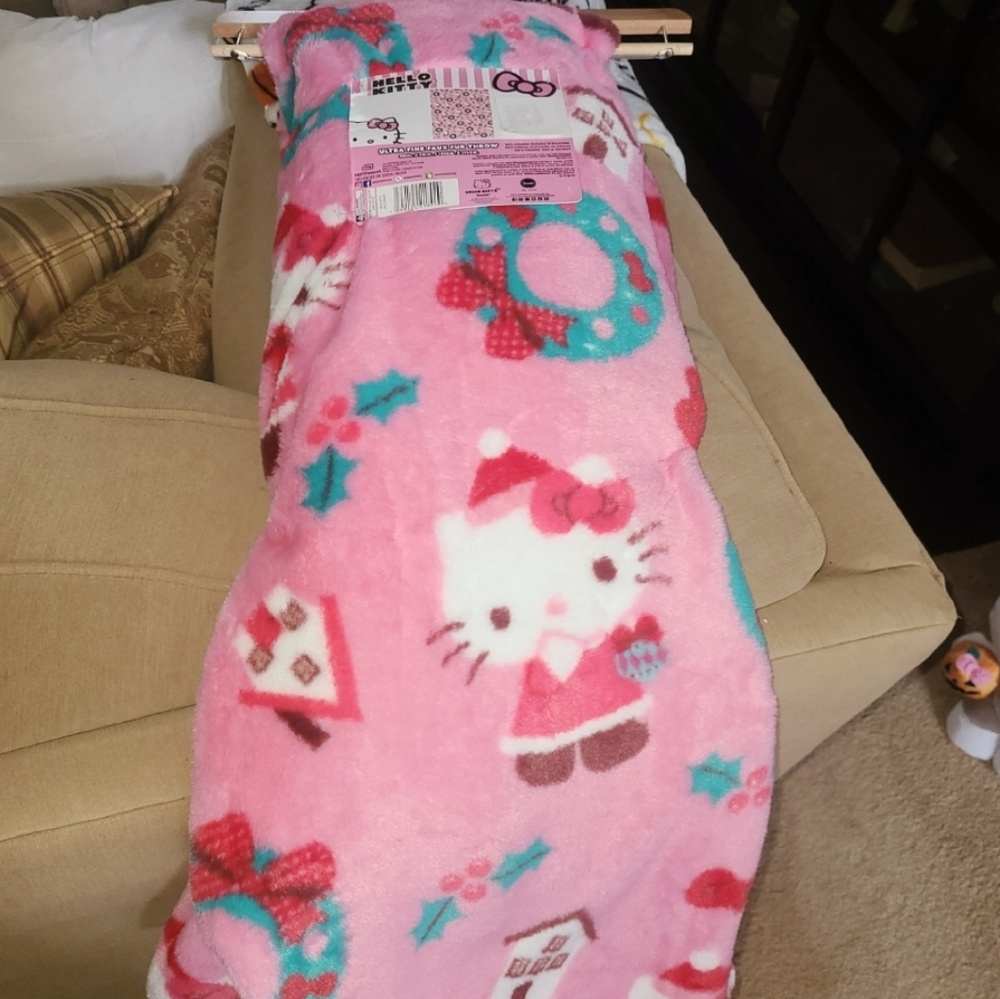 Hello Kitty Pink Christmas Blanket 💗